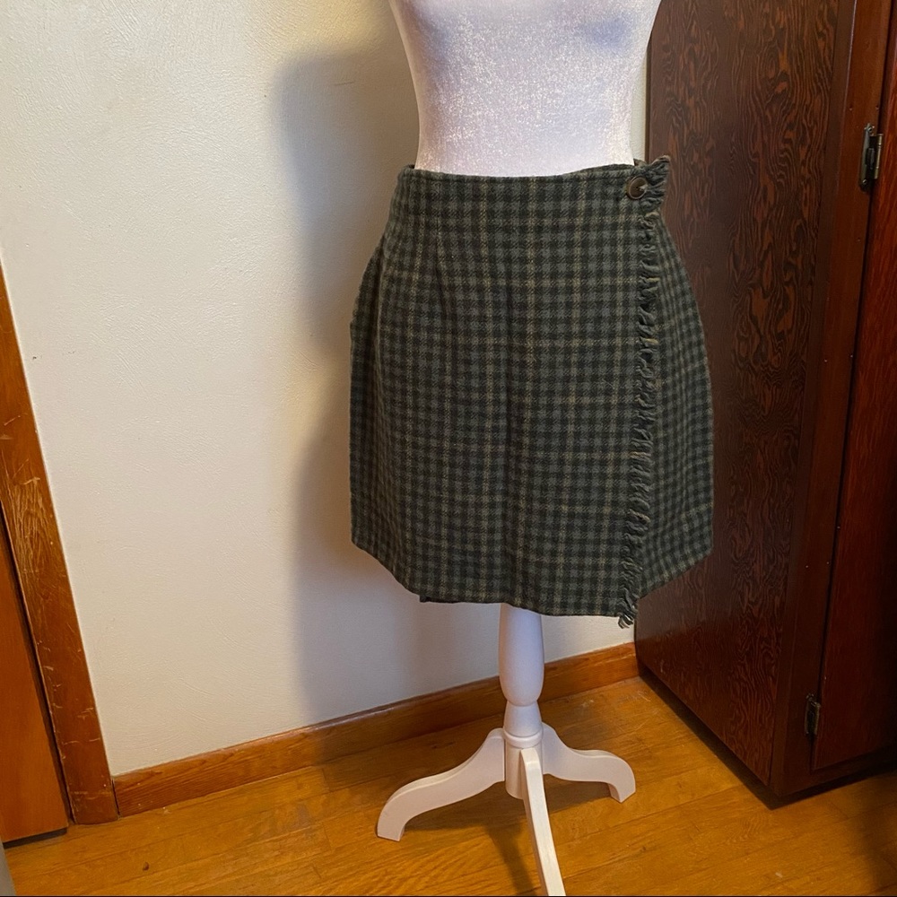 “Woolrich” wrap skirt